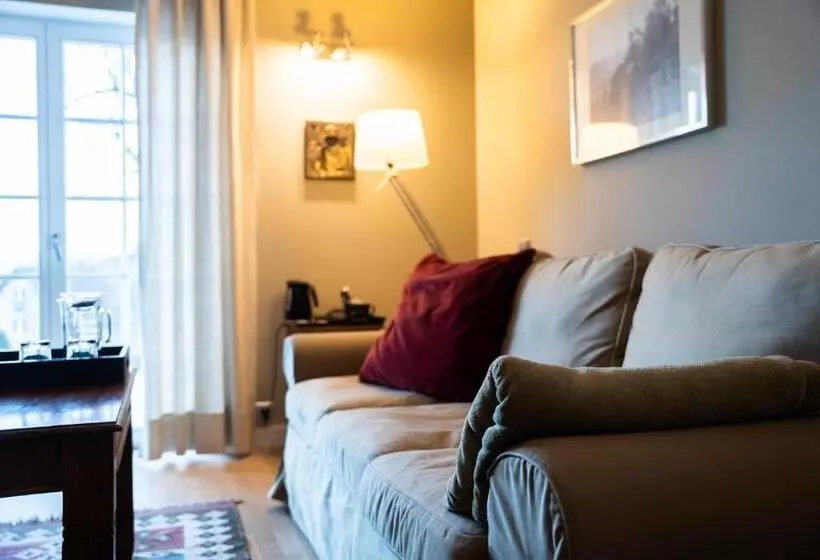 Hotelli Rezydencja Villa Nova