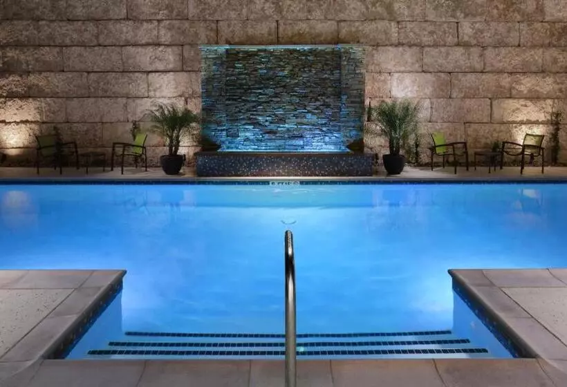 Hotelli Springhill Suites By Marriott San Antonio Northwest At The Rim