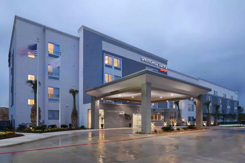 Hotelli Springhill Suites By Marriott San Antonio Northwest At The Rim