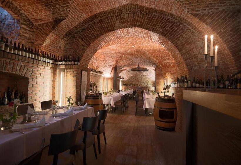 فندق Villa Nečas žilina