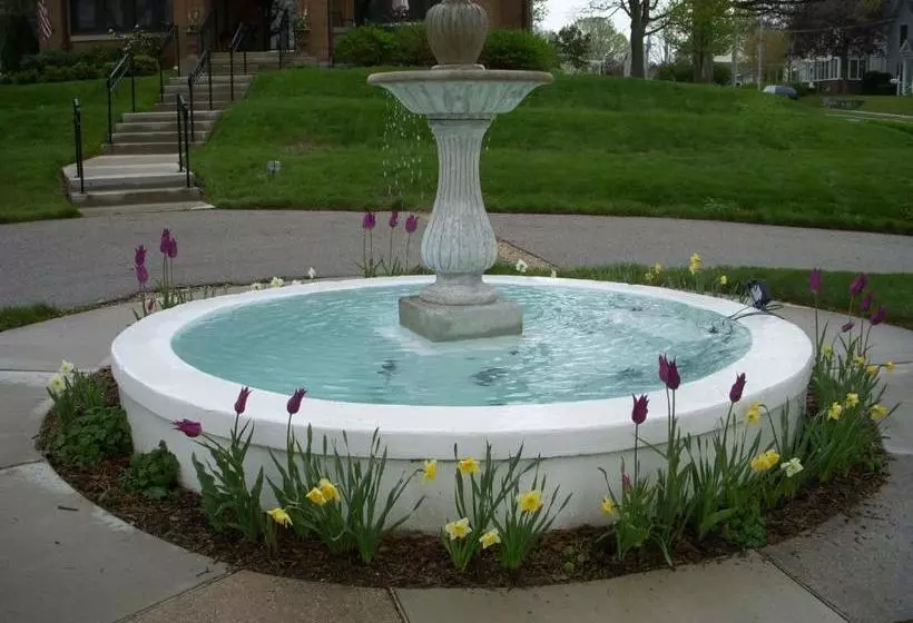 Hotelli Westphal Mansion Inn Bed & Breakfast