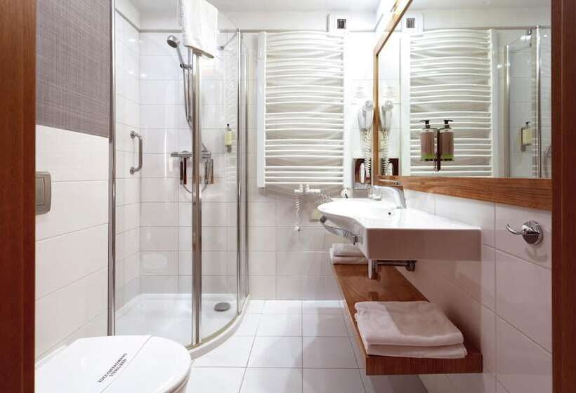 Отель Wieniawski