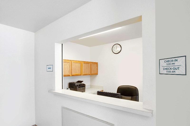 בית מלון כפרי Woodspring Suites Houston Westchase