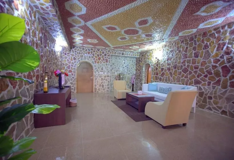Mahadha Hotel
