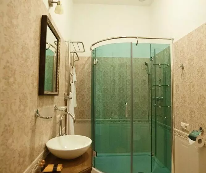 Mini Hotel Guest House Inn Lviv