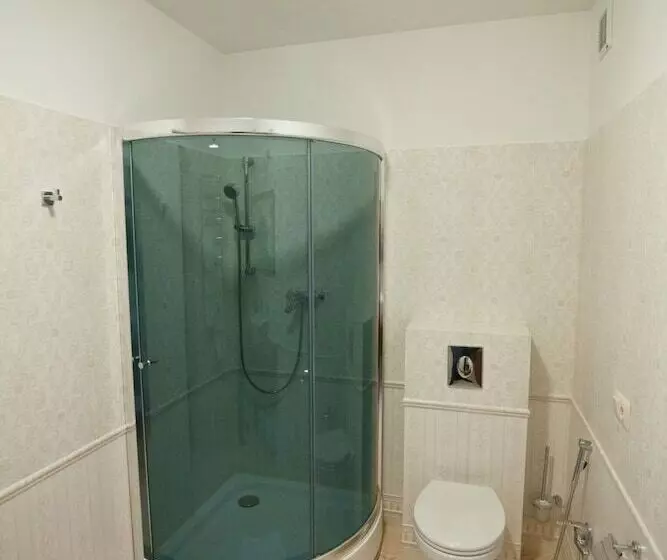 Mini Hotel Guest House Inn Lviv