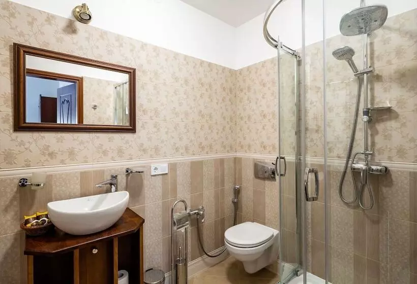 Mini Hotel Guest House Inn Lviv