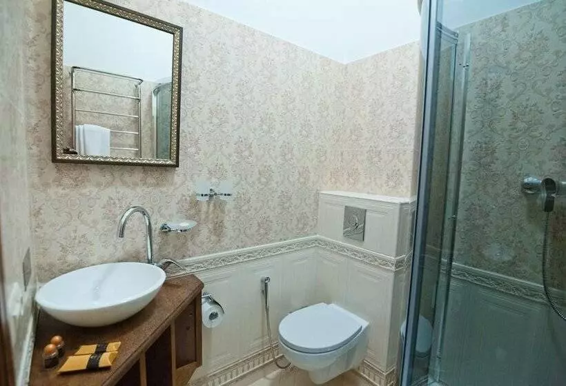 Mini Hotel Guest House Inn Lviv
