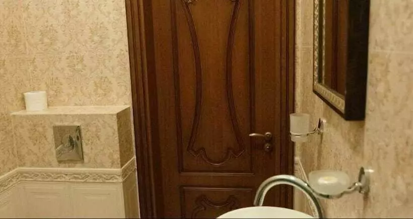 Mini Hotel Guest House Inn Lviv