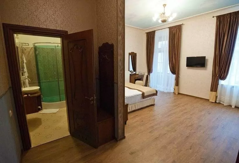 Mini Hotel Guest House Inn Lviv