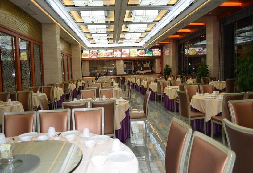 Vienna Hotel Dongguan Tangxia Guanlan Lake Golf Club