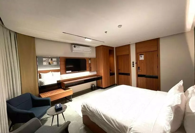 فندق كلاودز Clouds