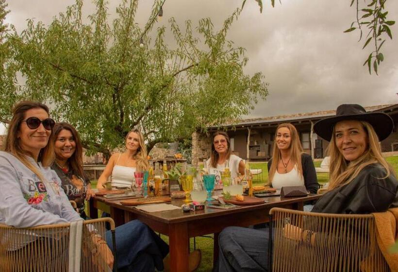 Bed & Breakfast Posada Punta De Piedra