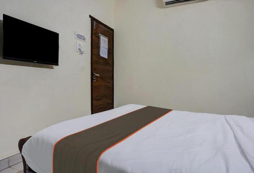 Collection O Hotel Grandview