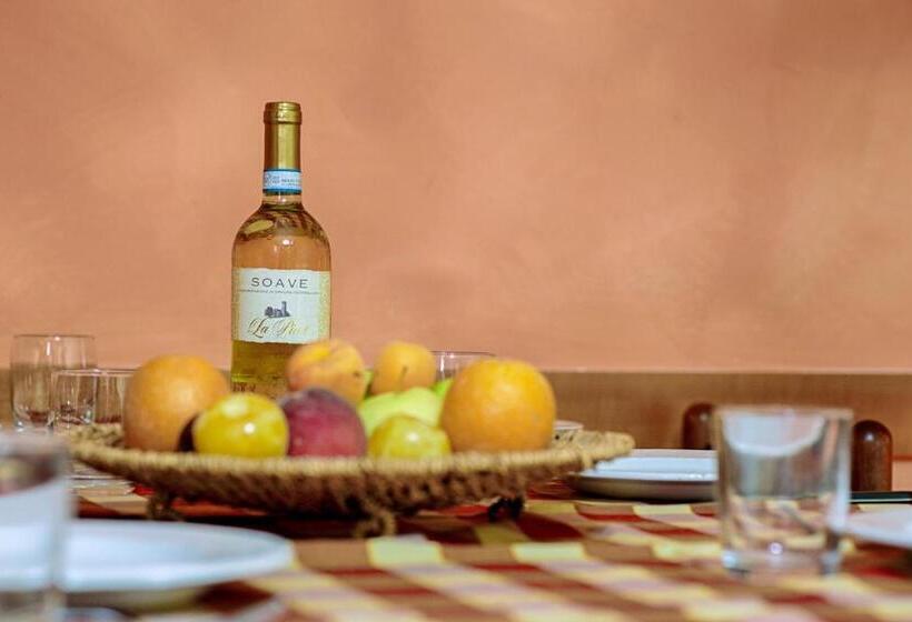 ホテル Agriturismo La Mora