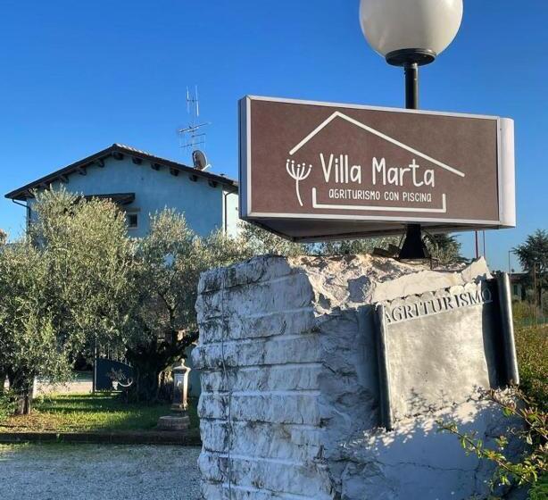 هتل Agriturismo Villa Marta