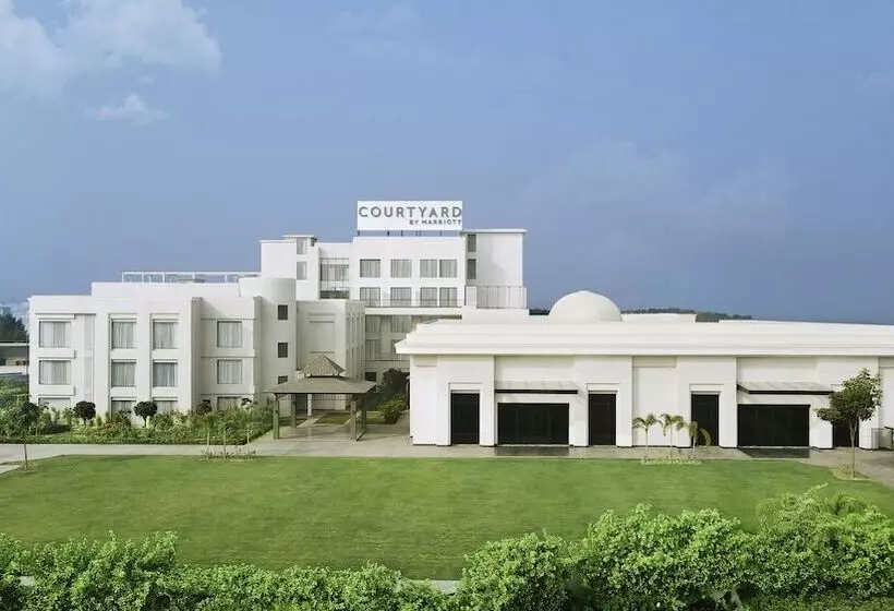 هتل Courtyard By Marriott Gorakhpur