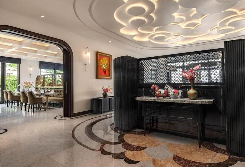 هتل Elegant Mansion 88