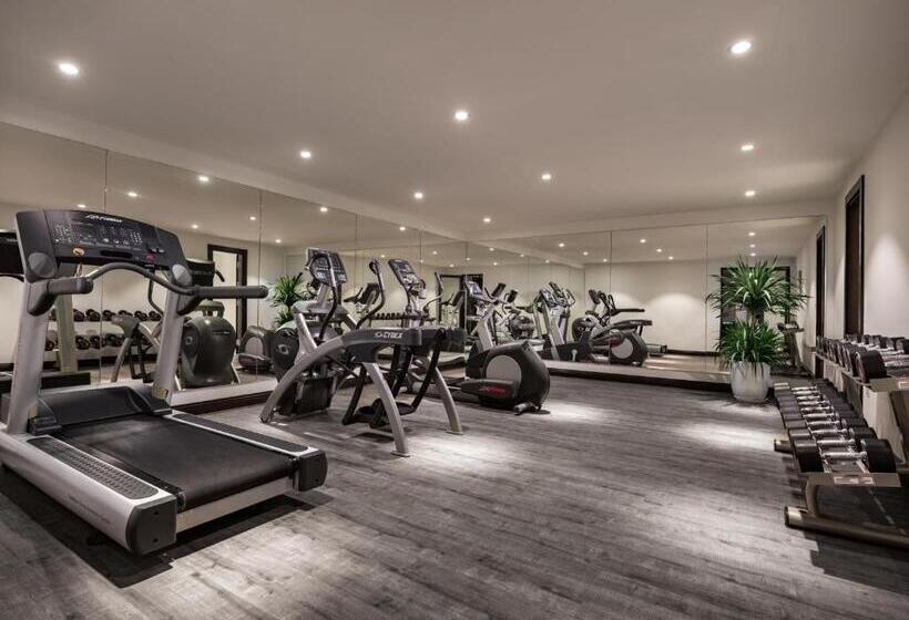 هتل Elegant Mansion 88