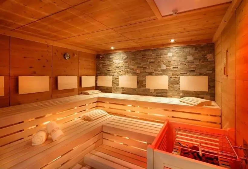ホテル Gasthof Pension Innerhütt
