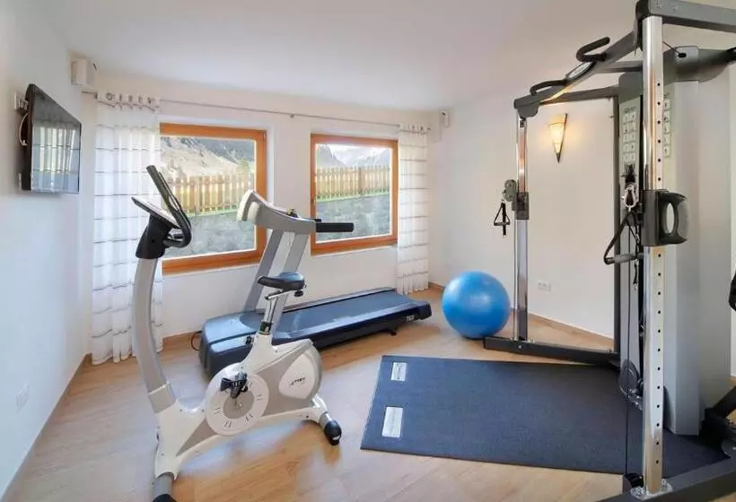 ホテル Gasthof Pension Innerhütt