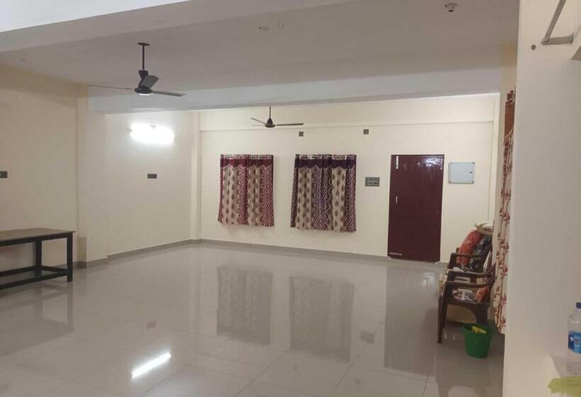 בית מלון כפרי Oyo Sri Vinayaga Residency