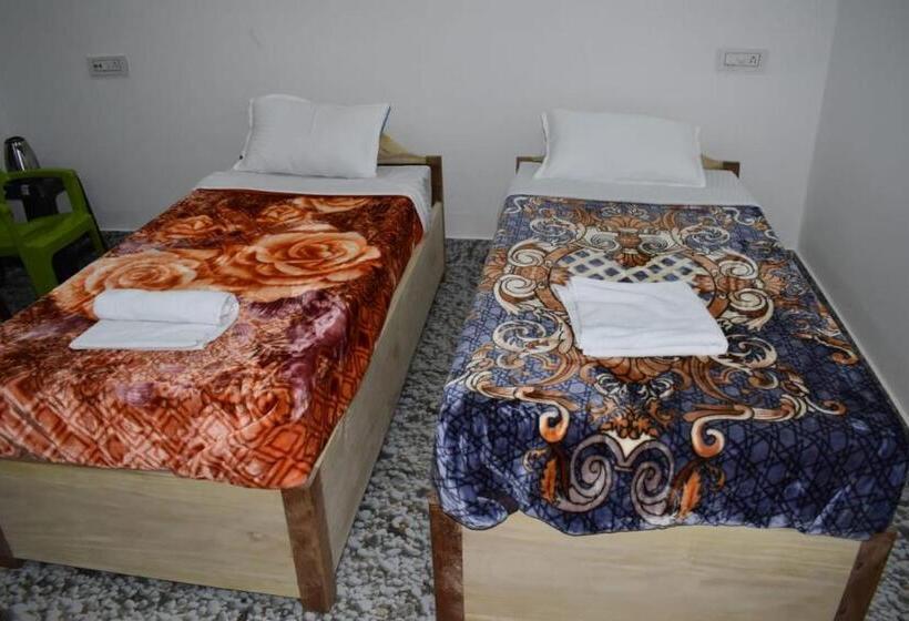 Hotel Pigeon Nature Camp