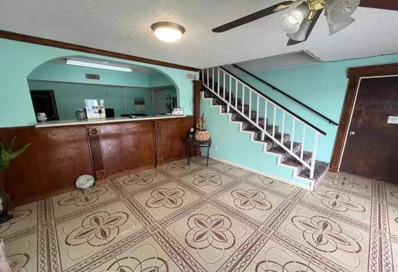 Hotelli Regency Inn By Oyo Three Rivers