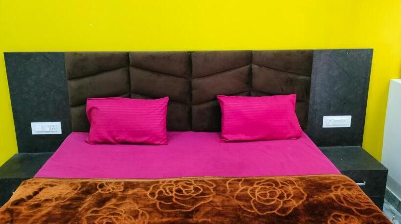 فندق Shree Bageshwar Inn