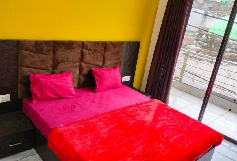 فندق Shree Bageshwar Inn