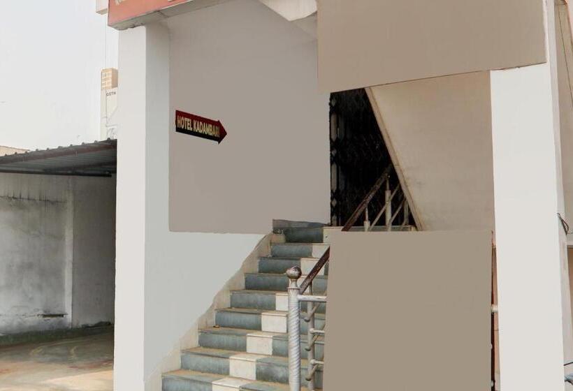 Oyo Flagship Hotel New Kadambari