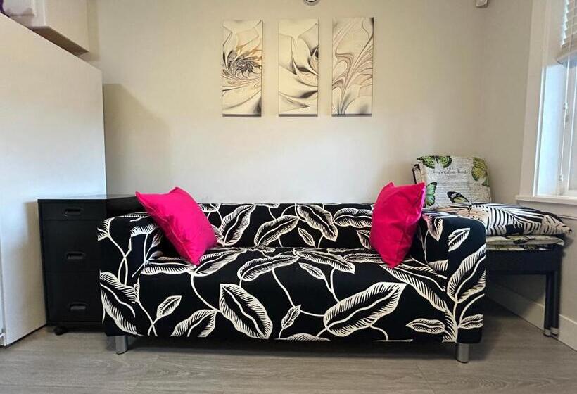 ペンション Comfortable 1 Bd And 1lr With Separate Entrance