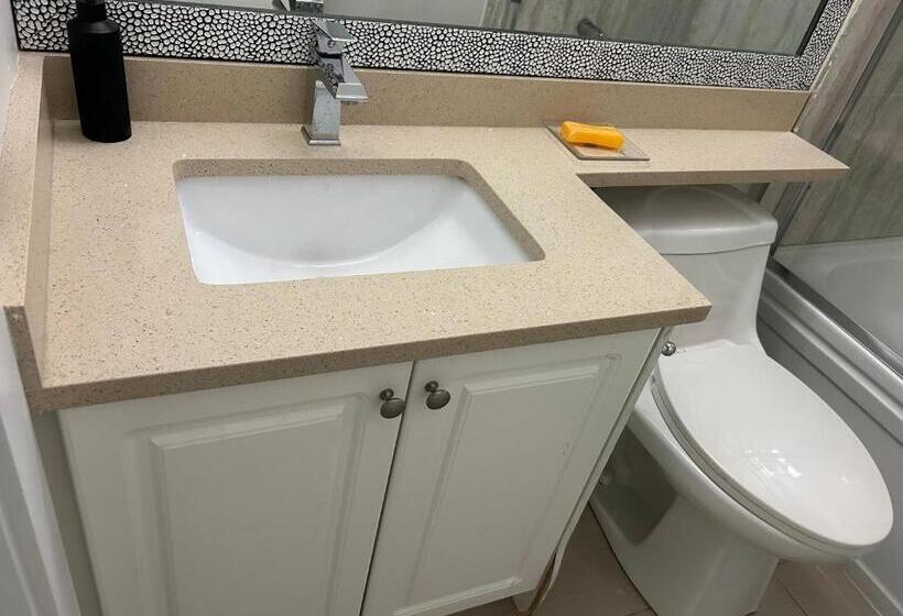 ペンション Comfortable 1 Bd And 1lr With Separate Entrance