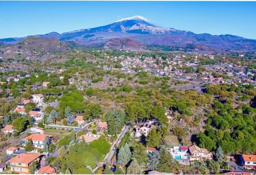 Пансион Rifugio Etna Soul Camere Con Bagno Privato