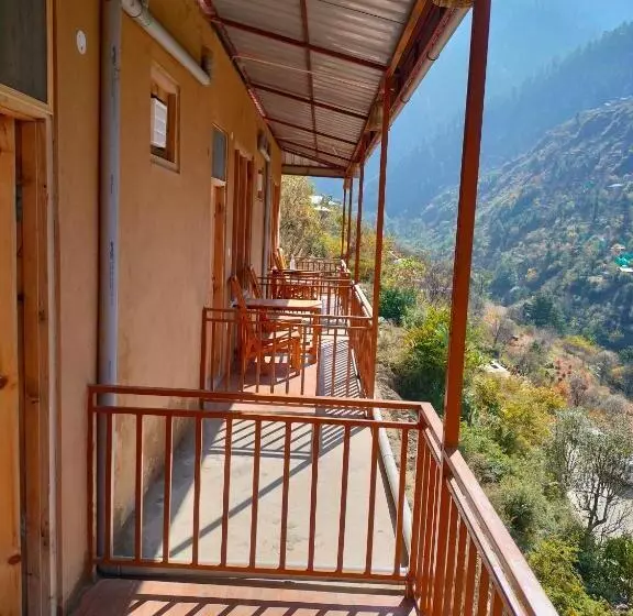 Lomakeskus Pyare Cafe Cottages And Tents