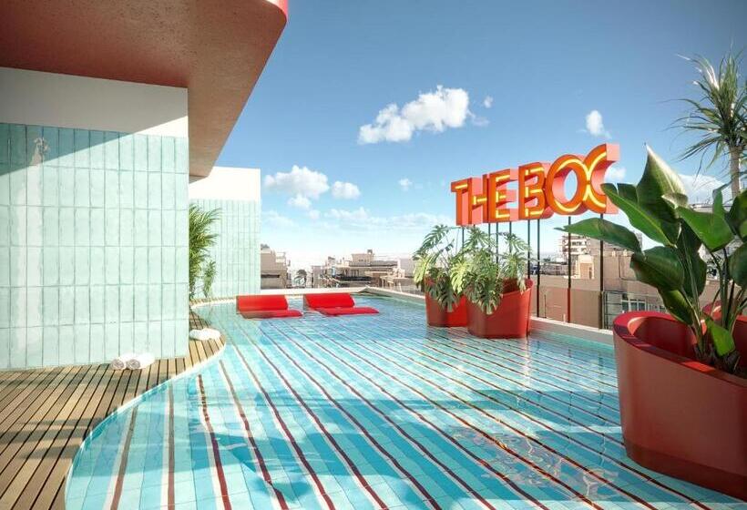 The Boc Hostels Beach