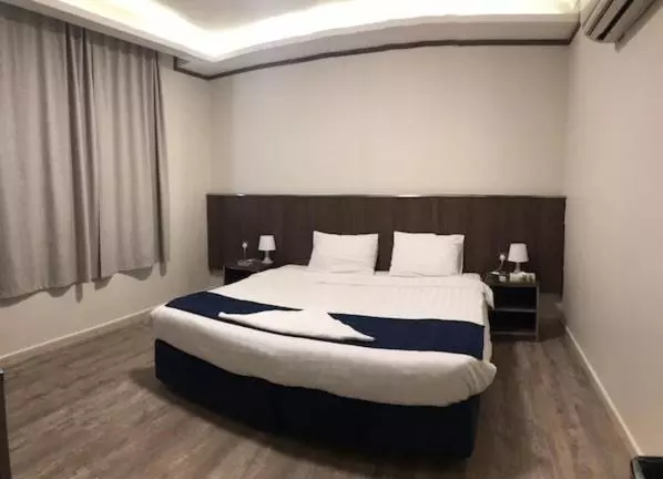 حياة المدينة الفندقية