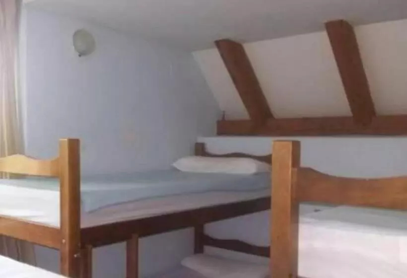 Albergue De Sin