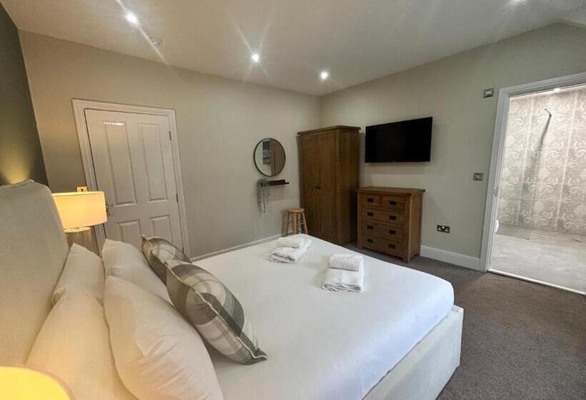 Apartments At The Black