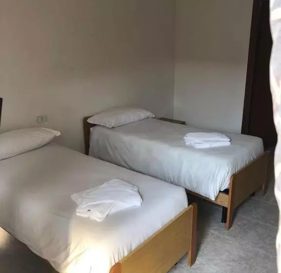 Aamiaismajoitus (B&B) Aquila Nera
