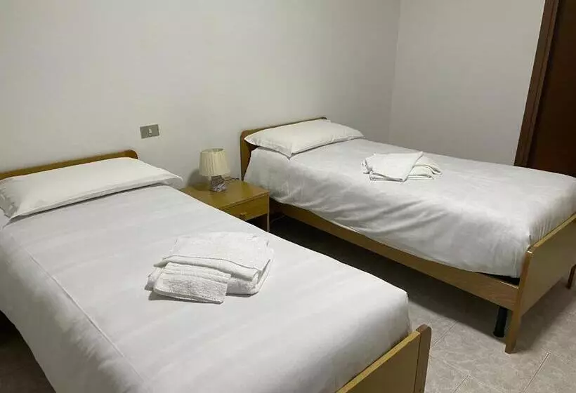 Aamiaismajoitus (B&B) Aquila Nera
