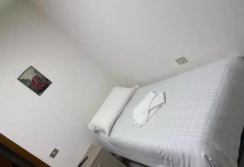 Aamiaismajoitus (B&B) Aquila Nera