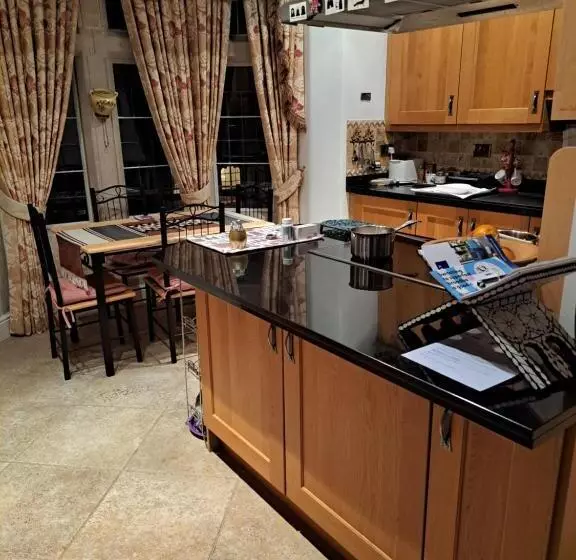 Bed and Breakfast Lloyds Penthouse
