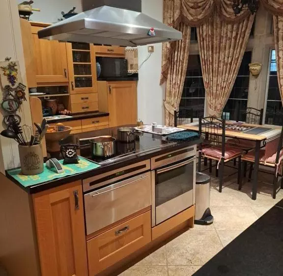 Bed and Breakfast Lloyds Penthouse
