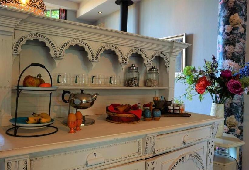 ベッドアンドブレックファースト Villa Lucia