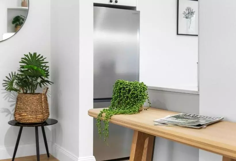 Hamilton Lodge Apartments By Urban Rest