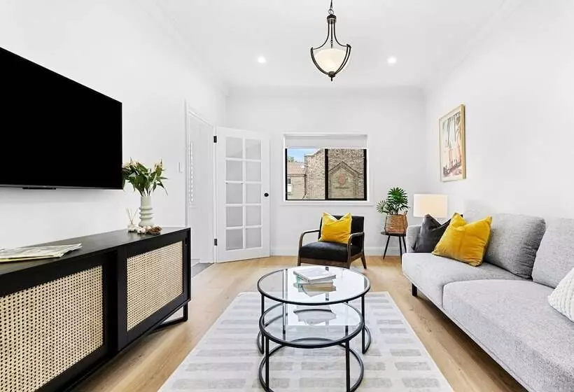 Hamilton Lodge Apartments By Urban Rest