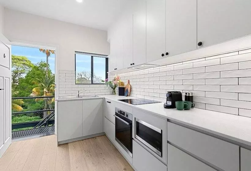 Hamilton Lodge Apartments By Urban Rest
