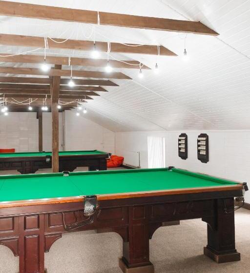 Szálloda парк готель там, де гори..