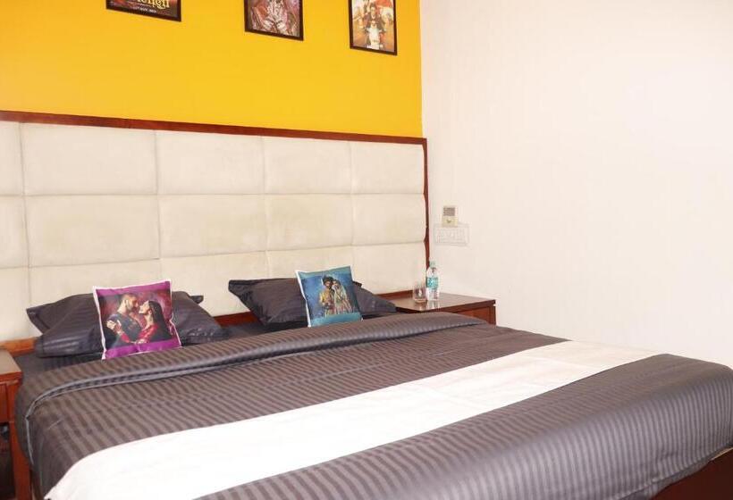 Отель C Suites   Lotus Park